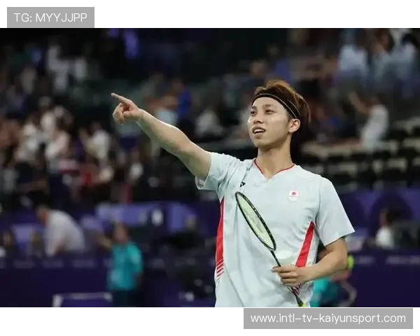 羽毛球男单15连胜纪录诞生，强到对手崩溃