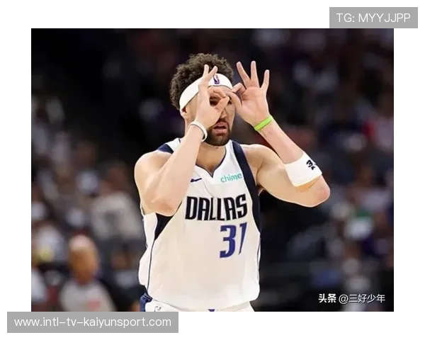 状元+克莱，辣眼睛！独行侠又输球，拉塞尔31分保留颜面！